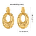 Detail view of hammered gold oval earrings showing exact weight and size measurements - Hammered Oval Style (JDE2502069)