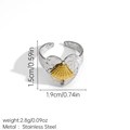 Detailansicht eines Herzrings mit Hammerschlag-Textur und Maßangaben in Zentimetern und Zoll - Gehämmertes Herz Offener Ring (JDR2507121-9)