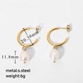 Détail de boucles d'oreilles créoles dorées 18K avec perles et dimensions - 20.39mm