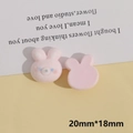 Vue détaillée de la structure avant et arrière des charms lapin rose pour DIY - Tête de Lapin Rose