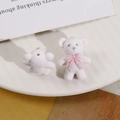 Lindos osos de peluche blancos con lazos rosas para accesorios y joyería de bricolaje - Oso Blanco con Lazo Rosa (Medio Agujero)