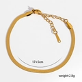 Detalle de pulsera de cadena de serpiente dorada con marcas de longitud y peso - Cadena serpiente / Dorado