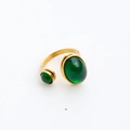 Anillo vintage dorado con dos esmeraldas verdes en forma de gota, diseño abierto - Verde Oscuro