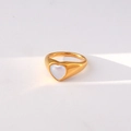 Anillo de acero inoxidable dorado con detalle de incrustación de corazón blanco - Anillo de Incrustación de Perla Artificial Corazón (453)