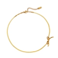 Goudvergulde roestvrijstalen platte slangenketting choker met een fijn 3D-strikje - Strik Stijl / Goud