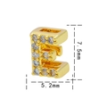 Ciondolo lettera E in titanio placcato oro 18K con cristalli da 7,5 mm per 5,2 mm - Lettera E