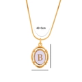 Collar ovalado de acero de titanio chapado en oro con colgante lila y la letra B - Letra B