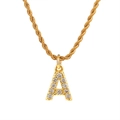 Collana a catena intrecciata dorata con ciondolo lettera A con zirconi scintillanti - Lettera A (Lettera con Catena a Torciglione) / Oro