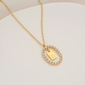 Collar de acero inoxidable chapado en oro con colgante de cristal ovalado y la letra D - Letra D