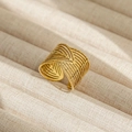 Anillo ajustable de acero inoxidable dorado con elegantes motivos de hojas huecas - Abierto Ajustable / Estilo de hoja hueca curva multicapa (9) / Dorado