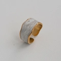 Anillo de girasol dorado ajustable con textura de mármol y bordes ondulados modernos - Estilo de Mármol con Ondas Irregulares (219) / Dorado