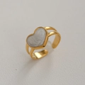 Bague ajustable en acier inoxydable doré avec cœur en marbre blanc sur double anneau - Style Double Anneau Mince Marbre Cœur (227) / Or