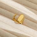 Anillo abierto ajustable de acero inoxidable chapado en oro de 18K con acabado pulido - Abierto Ajustable / Estilo Ovalado Geométrico Minimalista (25) / Dorado