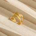 Anillo abierto de acero inoxidable chapado en oro de 18K con diseño geométrico - Abierto Ajustable / Estilo geométrico de cruz hueca (28) / Dorado