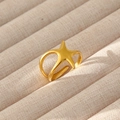 Dettaglio di un anello a stella marina regolabile in acciaio inossidabile 18k oro - Stile Aperto Stella Marina Lucidata (89)