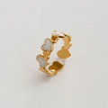 Bague réglable en acier doré avec motifs de cœurs alternant métal et nacre blanche - Style Anneau Épissé Coquille de Cœur (244) / Or