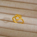 Anello dorato regolabile con cuore traforato su espositore per gioielli - Stile Cuore Traforato Aperto (308)