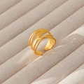Anillo abierto de acero inoxidable chapado en oro 18k con diseño hueco de capas - Abierto Ajustable / Estilo Hueco Escalonado Multicapa (363) / Dorado