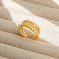 Anillo ajustable de acero dorado con doble capa y texturas lisa y espiral de moda - Abierto Ajustable / Estilo Ondulado de Croissant de Doble Capa (212) / Dorado