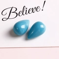 Polished lake blue teardrop-shaped resin beads for DIY jewelry and hair accessories - Blue