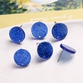 Clous d'oreilles ronds bleu foncé scintillants avec texture papier et tiges pour bijoux DIY - Particules Brillantes Bleu Foncé
