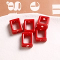 Vue macro de perles en céramique rouge brillant creuses rectangulaires pour bijoux DIY - 1 Pièce / Rouge (25#)