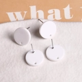 Witte ronde acryl oorbellen bases met metalen studs en ophanggaten voor DIY sieraden - Glanzend Wit