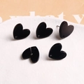 Glänzende schwarze Herz Ohrstecker aus Harz mit Silberstiften für DIY Schmuck - Herz Schwarz