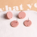 Composants boucles d'oreilles ronds en résine rose brillante avec tiges en argent - Rose Orangé Brillant