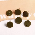 Boucles d'oreilles rondes vert olive DIY avec texture argentée et petits trous - Vert Armée Brillant