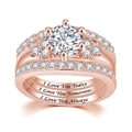 Detail van roségouden trouwringset met 'I Love You' gravure en zirkonia edelstenen - 4 / Roségoud Verguld Witte Zirkonia