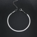 Close-up of silver stainless steel flat snake chain with lobster clasp and texture - Width 3mm / Silver