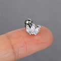 Silberner Piercing-Stecker mit Markis-Zirkonia-Krone und Schraubverschluss am Finger - Drei Steine Marquise Krone (CC107-1) / Weißgold