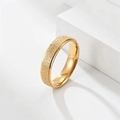 Bague minimaliste en acier titane doré 6mm avec finition sablée mate et bords à gradins - Taille 6 / Or