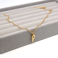 Elegante goldene Edelstahlhalskette mit minimalistischem Buchstaben-P-Anhänger an der Kette - Buchstabe P Stil (Gold P)
