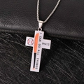 Pendentif croix de baseball en acier inoxydable argenté avec gravure Ph4:13 - Acier