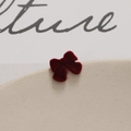 Elegante tiefrote beflockte Schleifenohrringe aus S925 Sterlingsilber für Damen - Design Nr. 3 / Rot