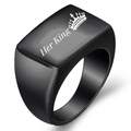 Schwarzer gebürsteter Titanstahlring für Herren mit weißer Krone und Her King Text - US 4 / Her King Schwarz