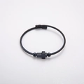Pulsera de cable negra minimalista con diseño de hilo trenzado y dije de cruz religiosa - Pulsera de Cable con Cruz (Negro)