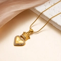 Luxurious 18k gold heart necklace with crown detail and letter Z pendant - Letter Z