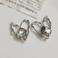 Vue détaillée de breloques cœur en cristal argenté avec cadre en métal pour bijoux DIY - Style Creux (Argent Creux Strass Blanc)