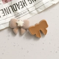 Dettaglio di ciondoli a fiocco floccati color cachi per accessori gioielli DIY - Fiocco Stella