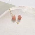 Nahaufnahme von 6mm Maiglöckchen-Anhänger in Rosa mit goldenem Stift für DIY-Schmuck - Koreanisches Rosa