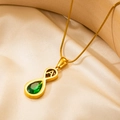 Collar dorado con letra A y colgante de gema verde esmeralda en forma de gota - Letra A
