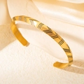 Golden titanium steel cuff bracelet with vintage geometric V-shaped arrow patterns - Arrow Pattern-Gold (szkk122)
