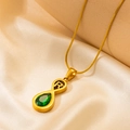 Collana dorata con lettera R, pendente infinito vintage e gemma verde con taglio a goccia - Lettera R