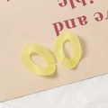 Détail de maillons en acrylique jaune mat translucide pour bijoux DIY et chaînes - Jaune Vif (5035847707167)