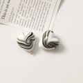 Perle a cuore bianco perla con texture marmorizzata e ganci in metallo dorato per gioielli - Stile Cuore Bianco con Texture a Spirale (34#)