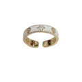 Bague ouverte dorée avec émail blanc et accents de diamant au motif de trèfle - Bague Ouverte Fleur à Quatre Feuilles en Émail et Strass / Blanc