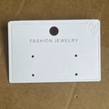 Carte d'affichage de boucles d'oreilles en PVC blanc avec nœud papillon en relief - Style de Carte Lettre Universelle